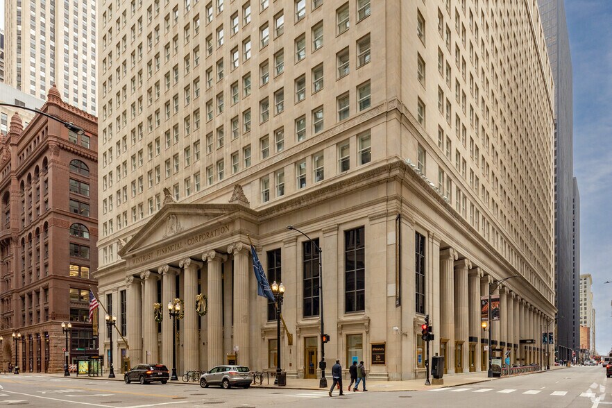 More Photos Of 231 S LaSalle St, Chicago Coworking Space