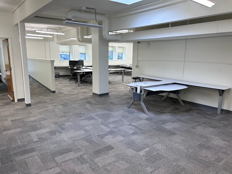 More Photos Of 400 E Babcock St, Bozeman Office For Lease