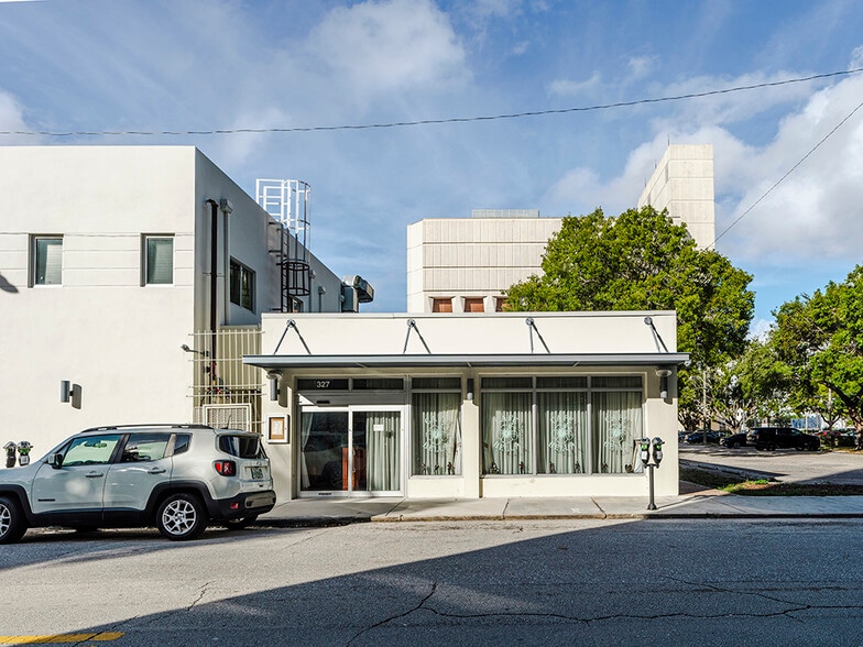 More Photos Of 518 S Dixie Hwy, West Palm Beach Storefront Retail Residential For Sale