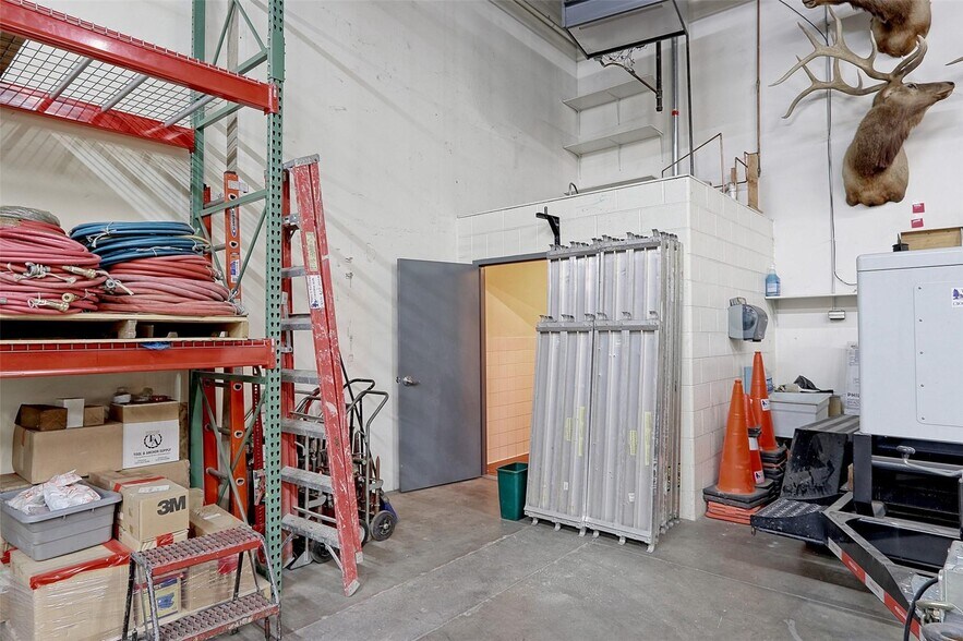 More Photos Of 4475 W 58th Ave, Arvada Light Distribution For Sale