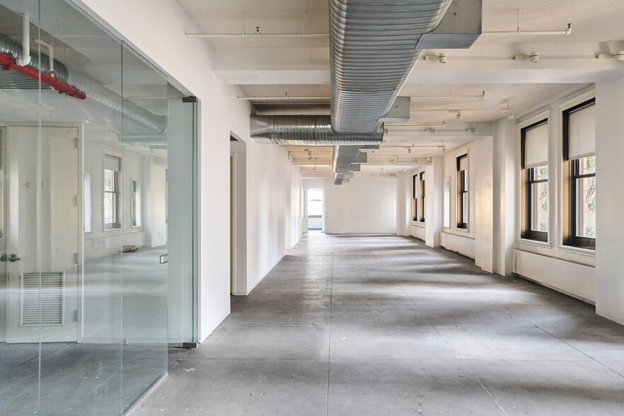 More Photos Of 233 Broadway, New York Office Residential For Lease