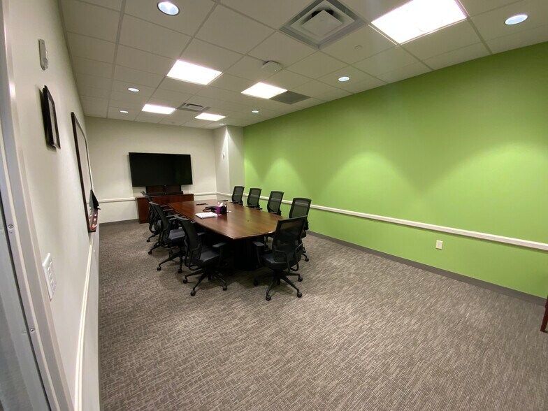 More Photos Of 6130-6360 Levis Commons Blvd, Perrysburg Office For Lease