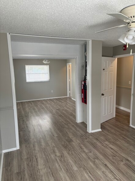 More Photos Of 5715 26th St W, Bradenton Office For Sale