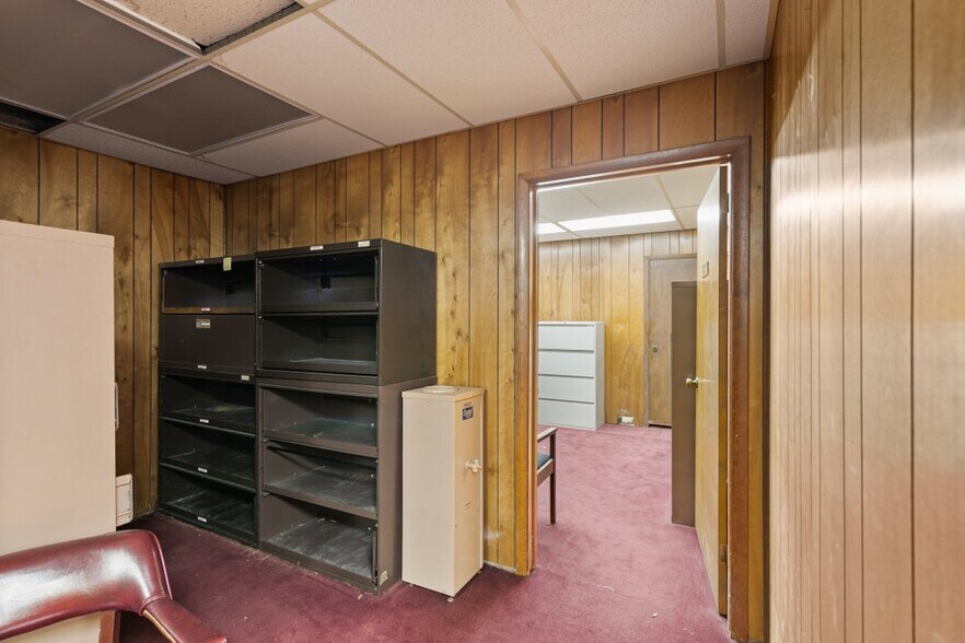 More Photos Of 333 E Bay St, Jacksonville Office For Lease