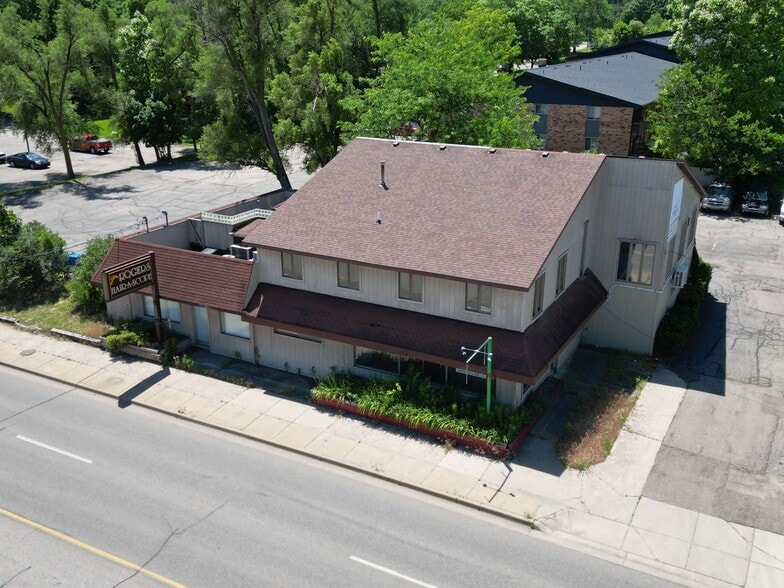 Primary Photo Of 3514-3516 S Westnedge Ave, Kalamazoo Storefront Retail Residential For Sale