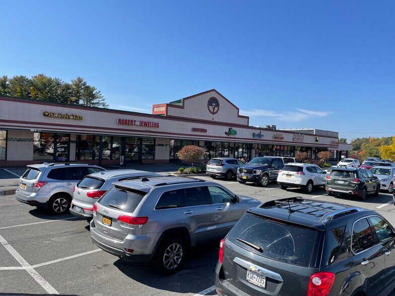 More Photos Of 2050 Western Ave, Guilderland Unknown For Lease