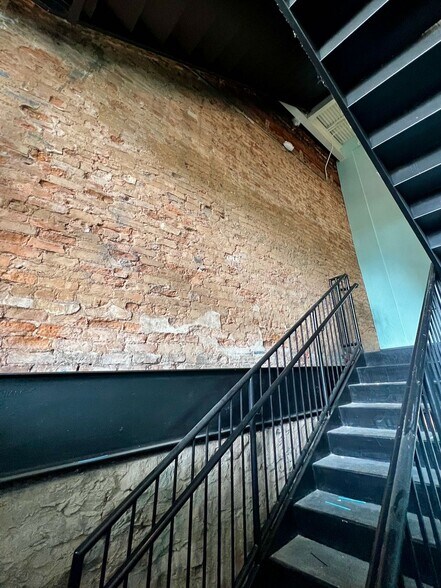 More Photos Of 8632 Main St, Woodstock Restaurant For Lease
