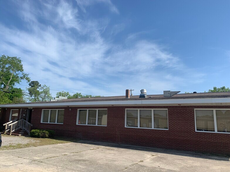 More Photos Of 1492 Executive Ct, Orangeburg General Retail For Sale