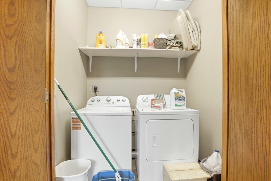 More Photos Of 3804 Kern Way, Yakima Office For Lease