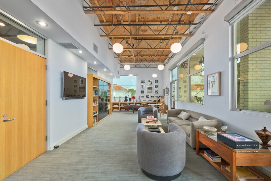 More Photos Of 619 Arizona Ave, Santa Monica Office Residential For Sale