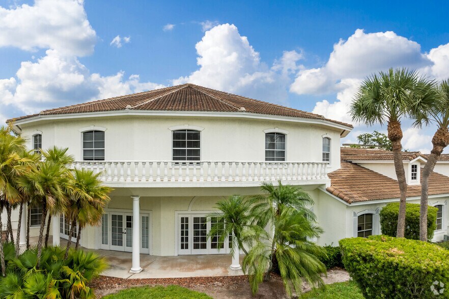 More Photos Of 145 NW Central Park Plz, Port Saint Lucie Medical For Sale