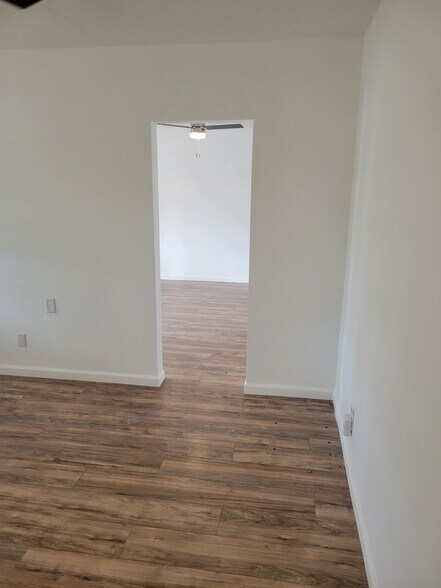 More Photos Of 801 E Florida Ave, Hemet Office For Lease