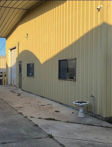 More Photos Of 1727 Old Highway 250, Claxton Specialty For Sale