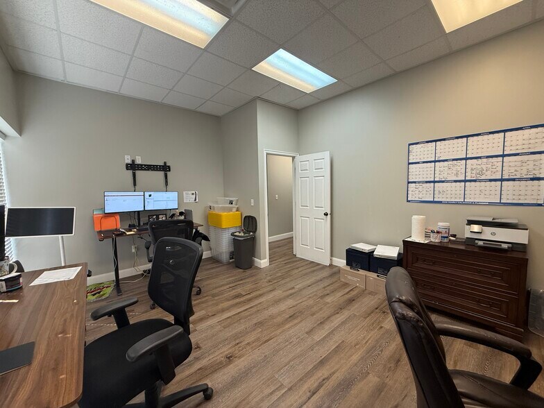 More Photos Of 1169 E 1010 N, Spanish Fork Showroom For Sale