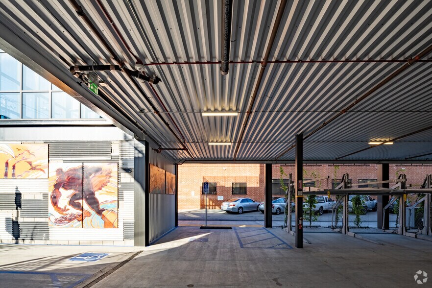 More Photos Of 212 Eucalyptus Dr, El Segundo Office For Lease