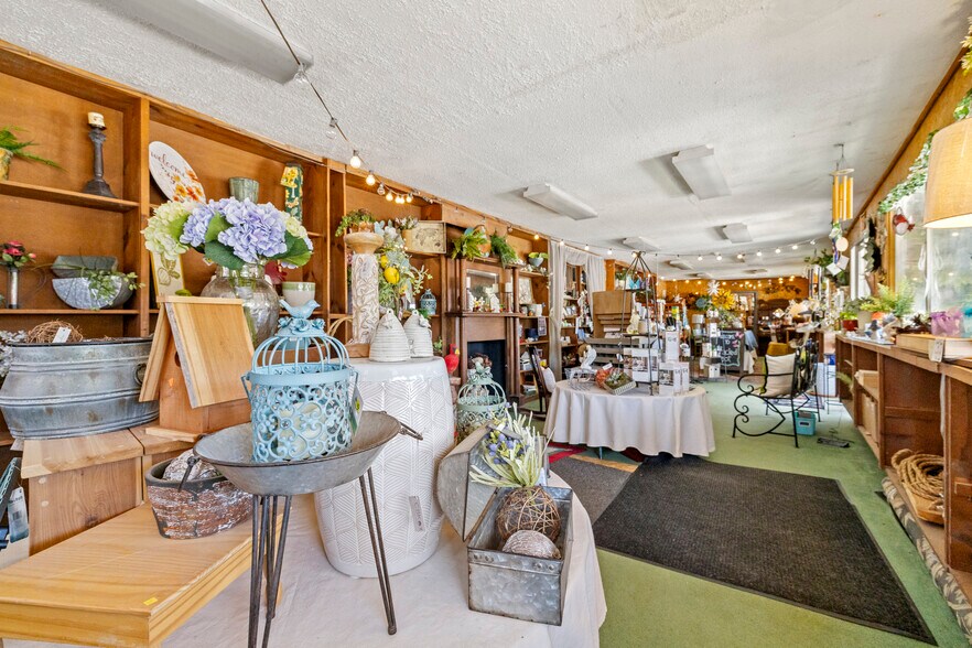 More Photos Of 649 Columbia Rd, Chester General Retail For Sale