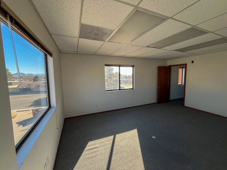 More Photos Of 9609 Comanche Rd NE, Albuquerque Office For Sale