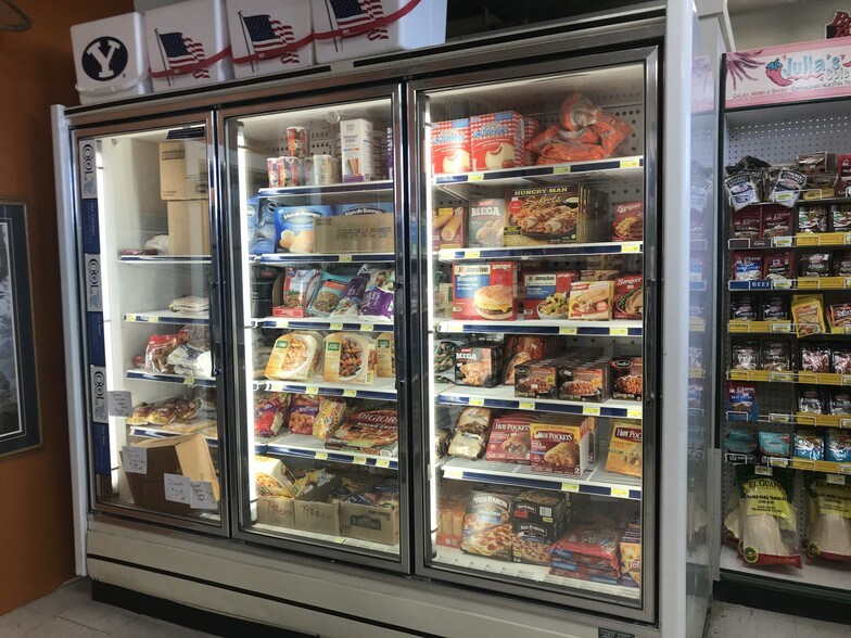 More Photos Of 10 S Main St, Fillmore Restaurant For Sale