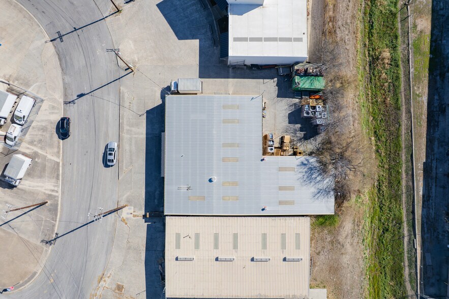More Photos Of 146 Interloop Rd, San Antonio Warehouse For Lease