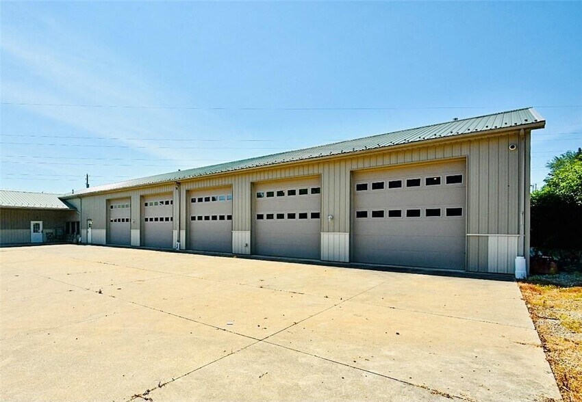 More Photos Of 4001 Cleveland Ave S, Canton Industrial For Sale