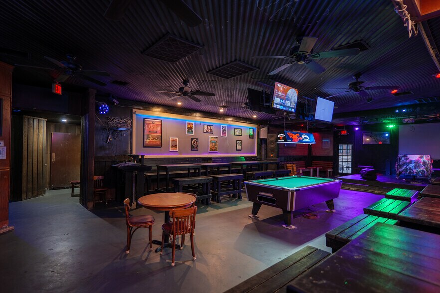 More Photos Of 1903 Baytree Pl, Valdosta Restaurant For Sale