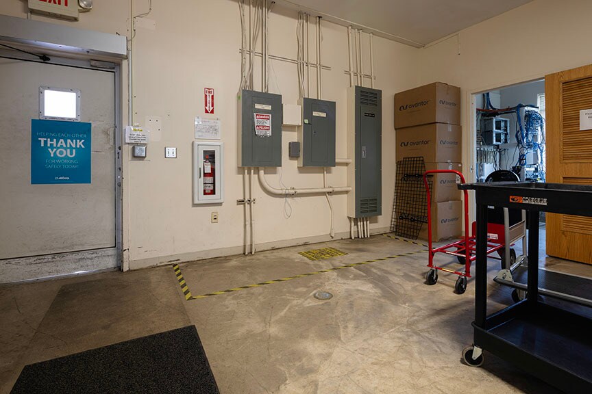 More Photos Of 705 Keystone Ct, Fayetteville Office For Lease