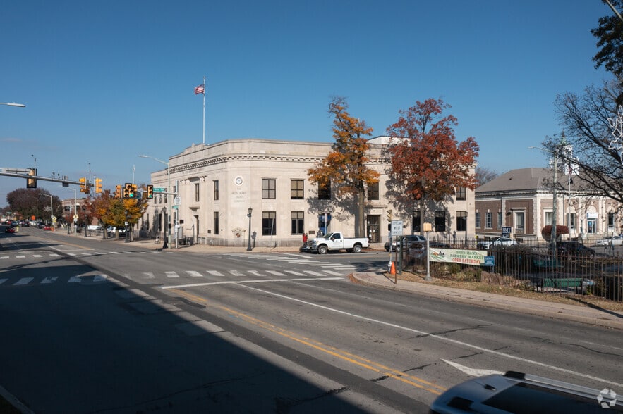 More Photos Of 801 W Lancaster Ave, Bryn Mawr Office For Sale