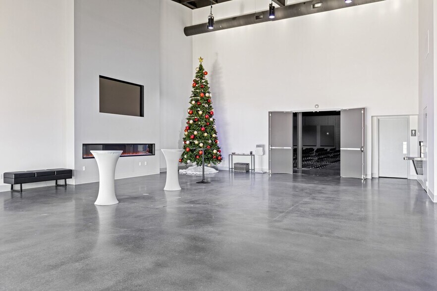 More Photos Of 1215 Tom Ginnever Ave, O'Fallon Religious Facility For Lease