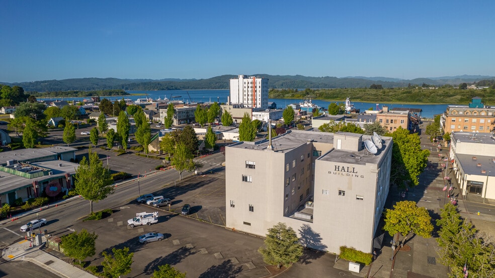 More Photos Of 340 Central Ave, Coos Bay Medical For Lease