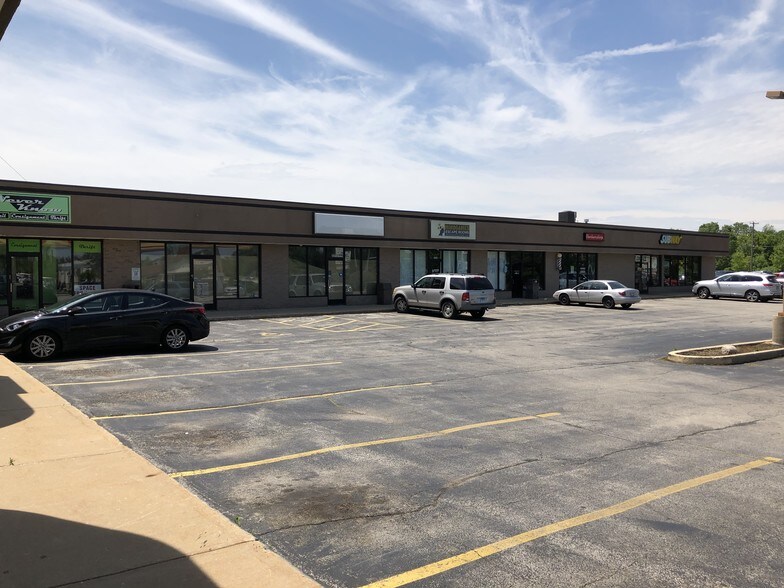 Primary Photo Of 3204-3222 S Alpine Rd, Rockford General Retail For Sale
