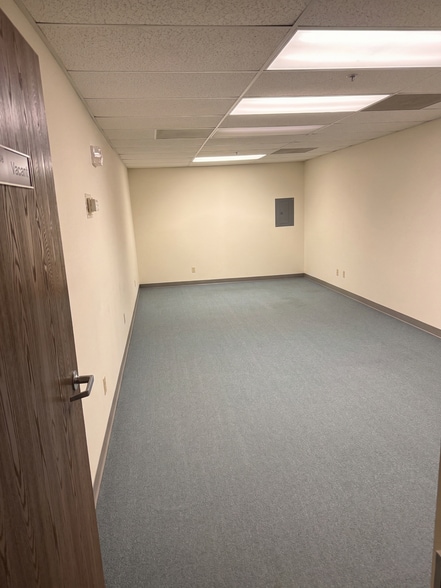 More Photos Of 1735 Enterprise Dr, Fairfield Light Distribution For Sale