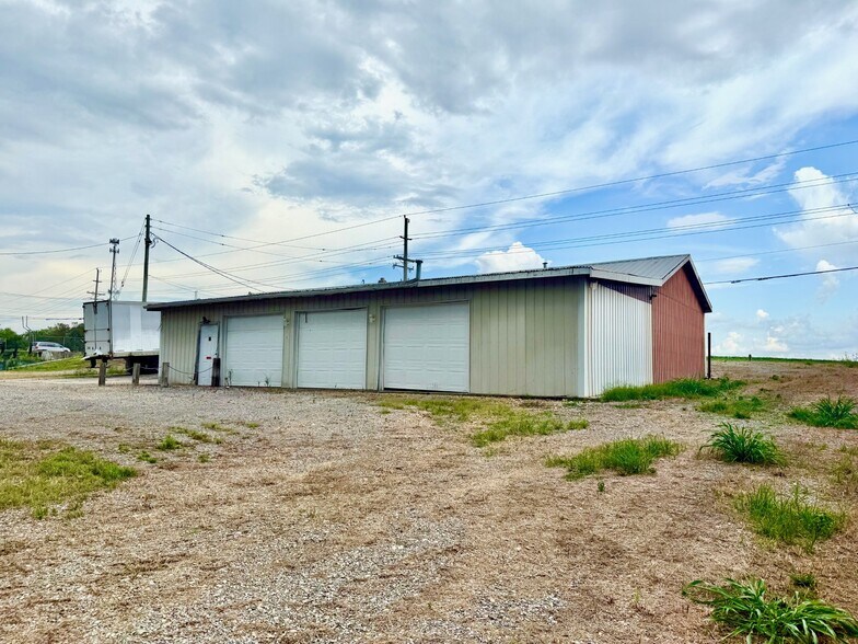 More Photos Of 5728 Highway 25, Cape Girardeau Specialty For Sale