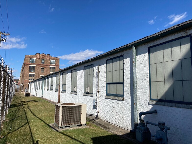 More Photos Of 480 Lalor St, Trenton Warehouse For Lease
