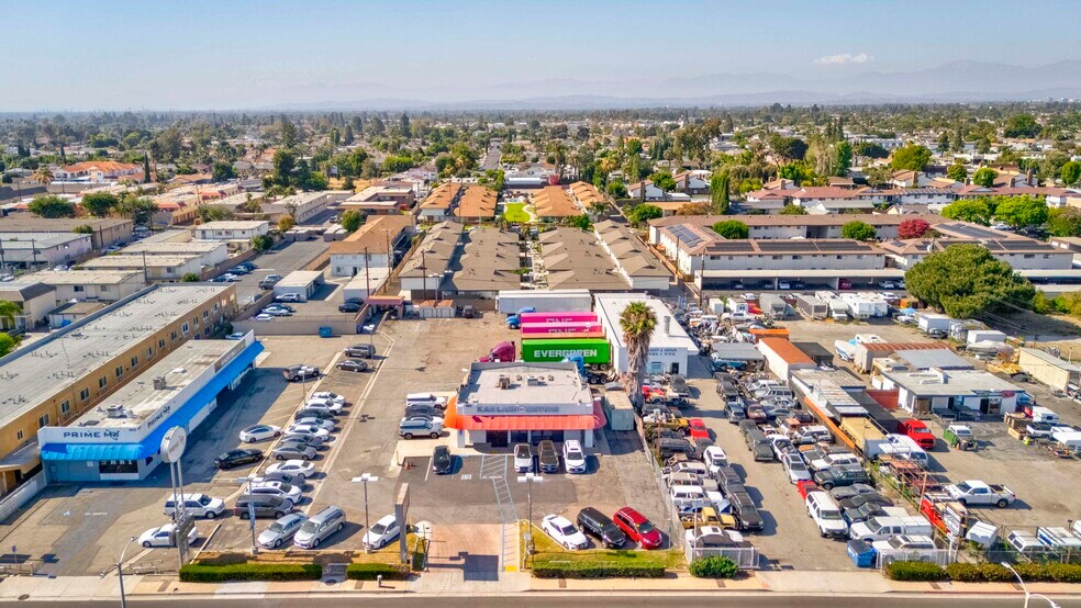 More Photos Of 9841 Garden Grove Blvd, Garden Grove Auto Dealership For Sale