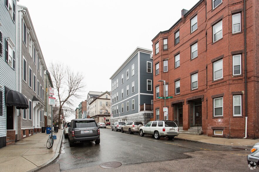 More Photos Of 291-293 E St, Boston Apartments For Sale