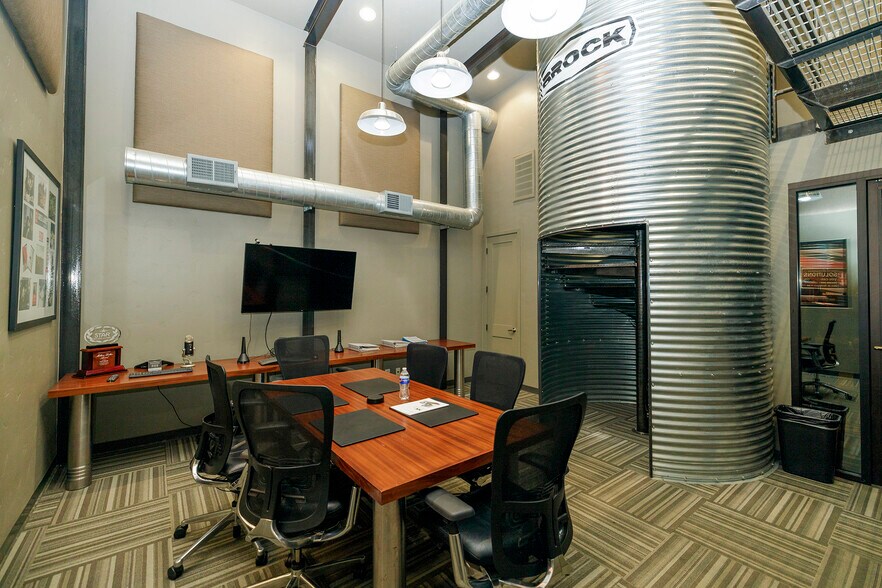 More Photos Of 213 C St, Turlock Industrial For Sale