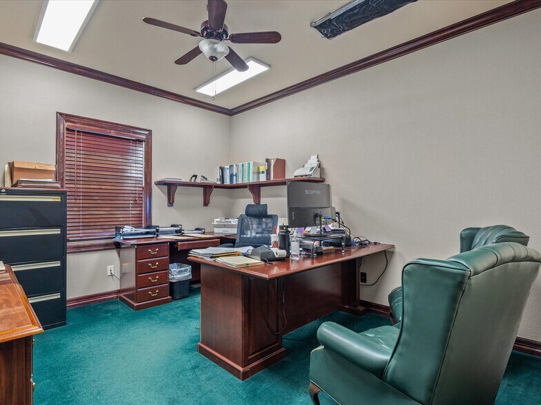 More Photos Of 800 Belford Ave, Grand Junction Office For Sale