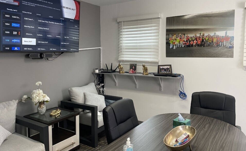 More Photos Of 219 W Manchester Blvd, Inglewood Office For Sale