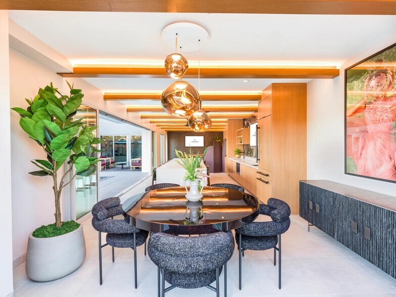 More Photos Of 6220 Selma Ave, Los Angeles Apartments For Lease
