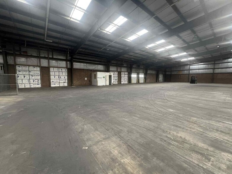 More Photos Of 1010 W Kershaw St, Ogden Manufacturing For Lease