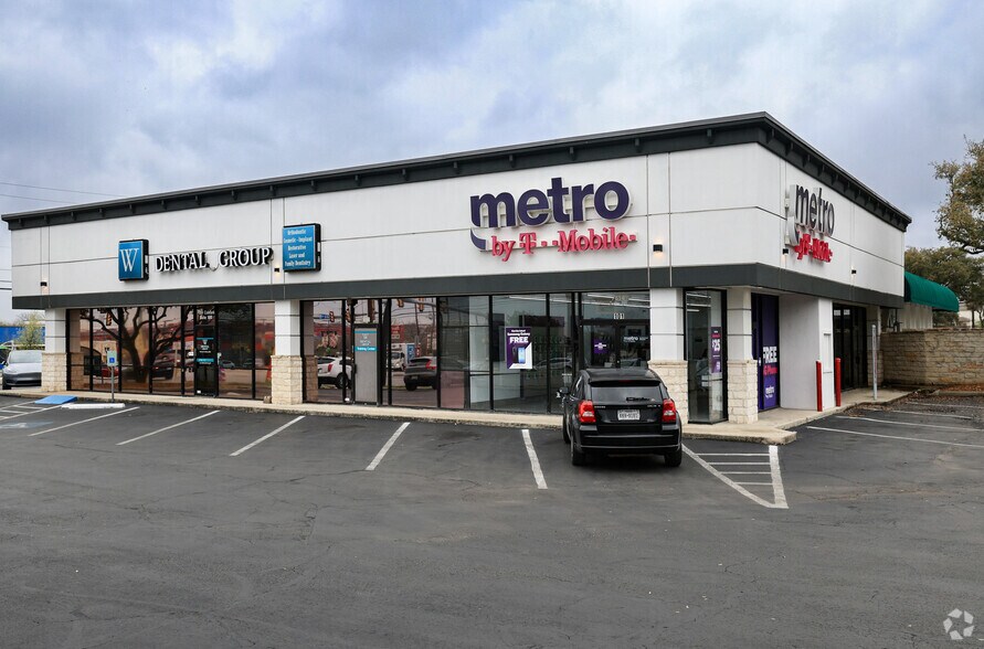 More Photos Of 7616 Culebra Rd, San Antonio Unknown For Lease