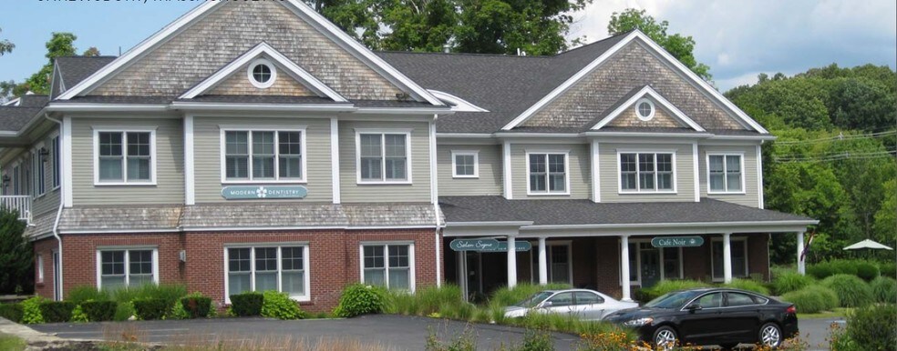 More Photos Of 307 Grafton St, Shrewsbury Office For Lease