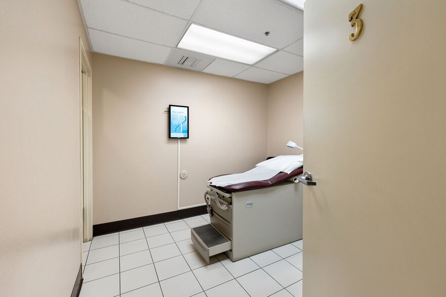 More Photos Of 81715 Doctor Carreon Blvd, Indio Medical For Sale