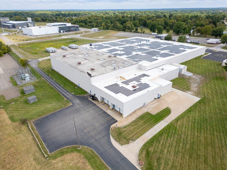 More Photos Of 6800 N Chestnut St, Ravenna Warehouse For Sale