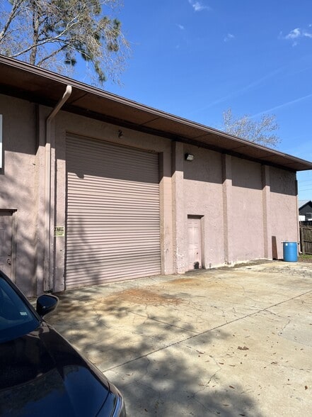 More Photos Of 4831 Phyllis St, Jacksonville Warehouse For Sale