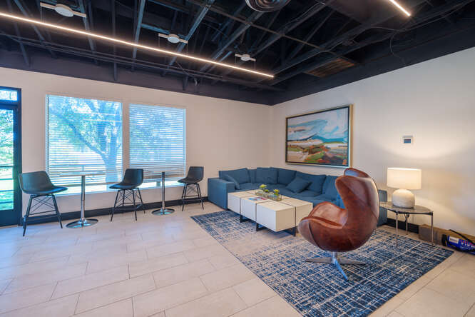 More Photos Of 8900 Business Park Dr, Austin Office For Sale