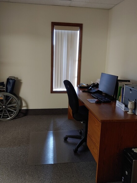 More Photos Of 106 Elden St, Herndon Medical For Sale