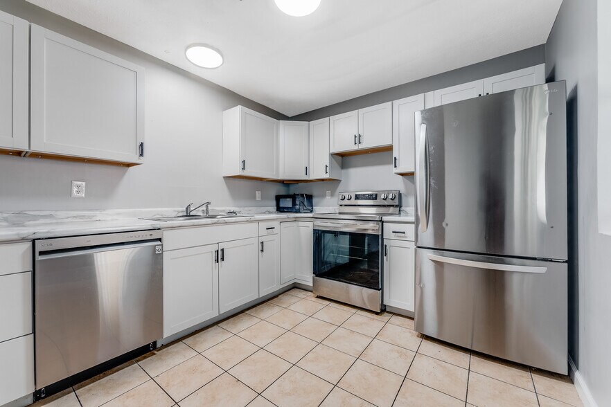 More Photos Of 471 Dallas St, Morgantown Apartments For Sale