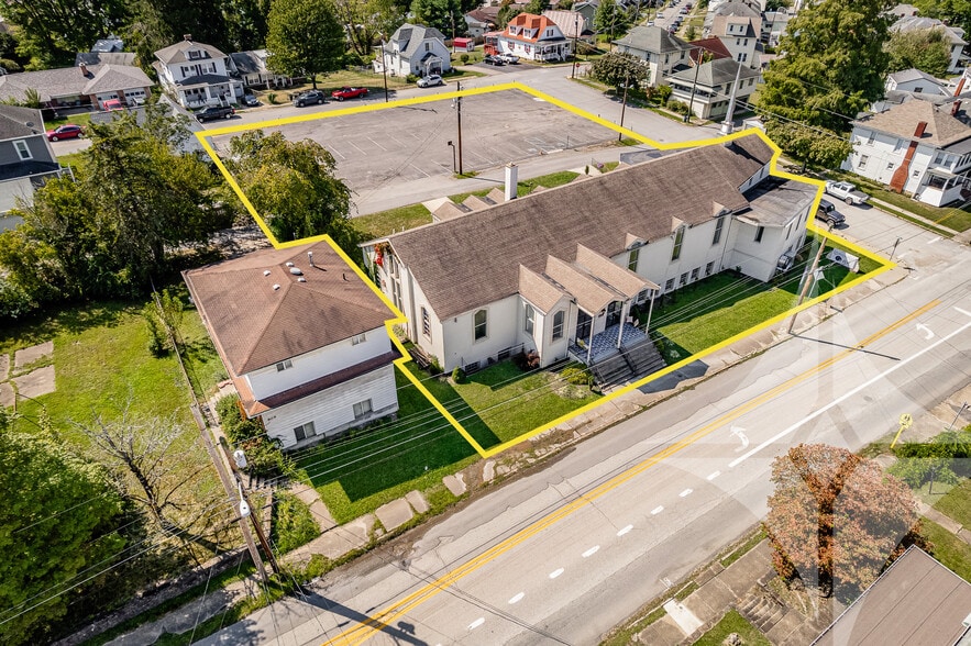 More Photos Of 801 E Park Ave, Fairmont Storefront For Sale