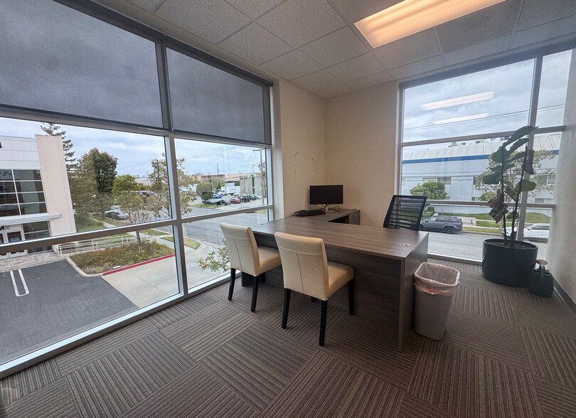 More Photos Of 2856 Columbia St, Torrance Research And Development For Lease